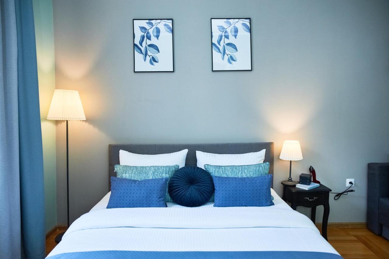 לבוב Cozy Apartment, 5Mins To Opera מראה חיצוני תמונה
