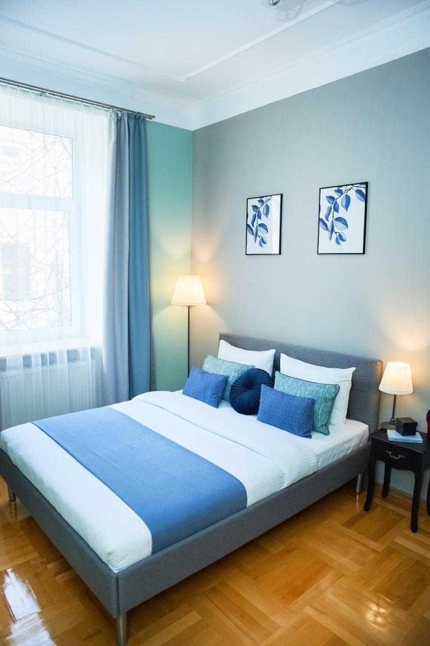 לבוב Cozy Apartment, 5Mins To Opera מראה חיצוני תמונה